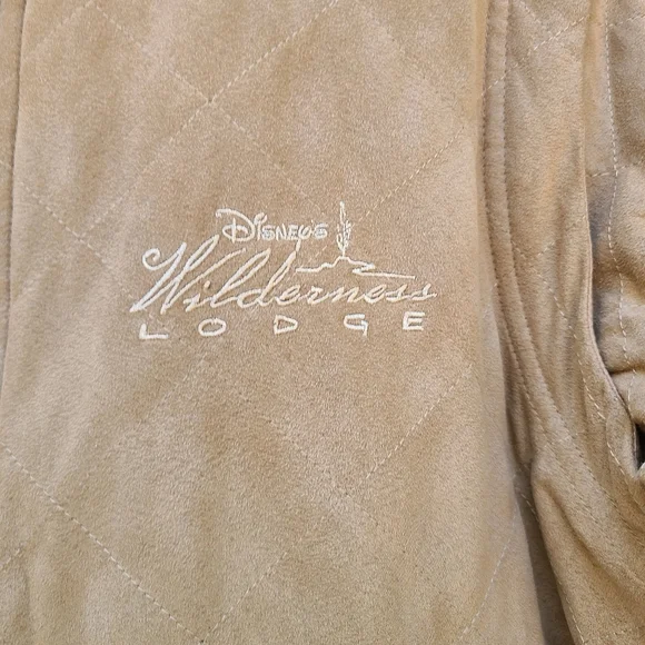 Disney's Wilderness Lodge Disneyland Tan Quilted Lined Jacket sz L - Picture 2 of 7